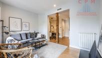 Living room of Flat to rent in  Madrid Capital  with Air Conditioner, Heating and Parquet flooring