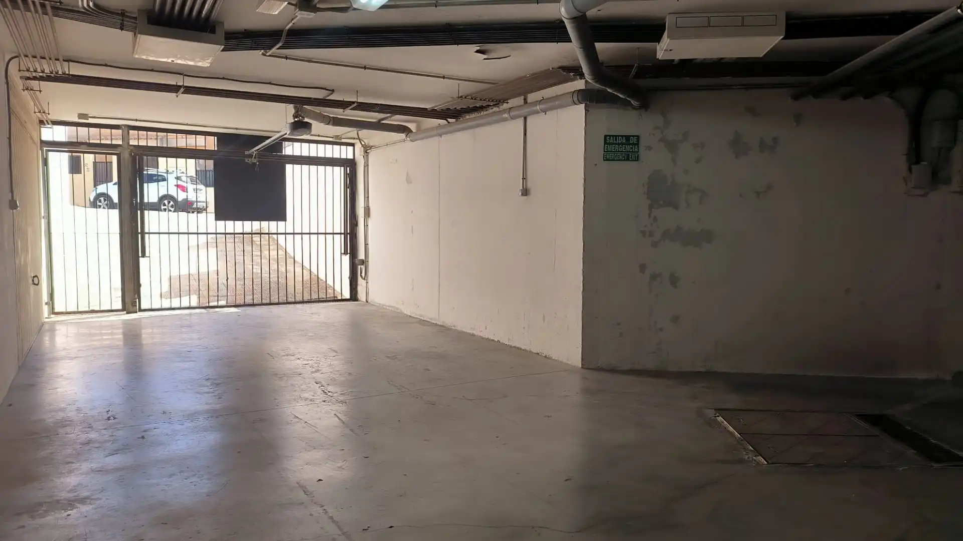 Parking de Casa o chalet en venta en Polop con Aire acondicionado, Jardín privado y Terraza