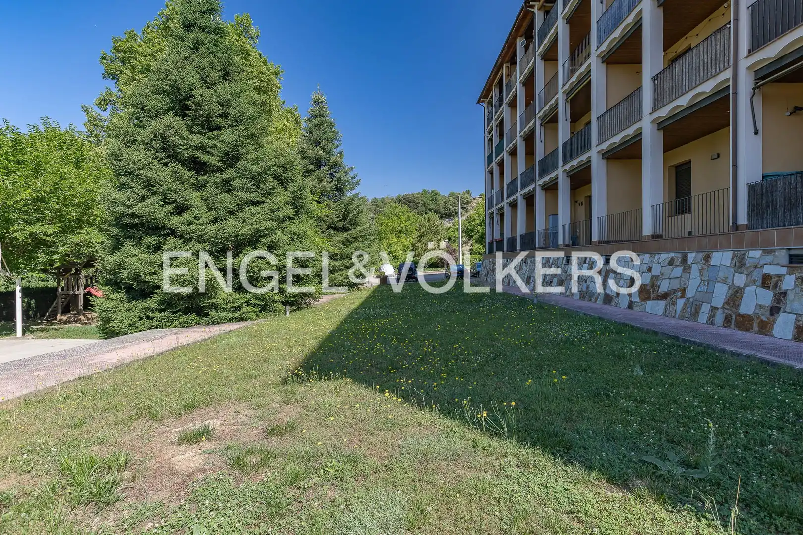 Exterior view of Duplexes for sale in Berga  with Heating, Storage room and Balcony