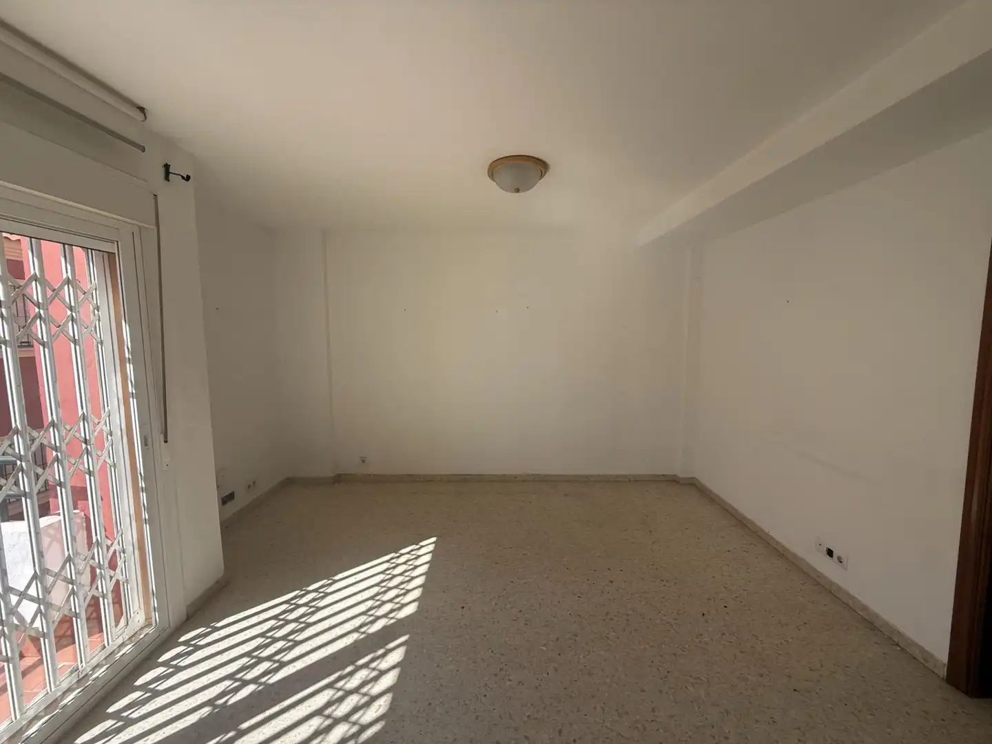 Casa adosada en venta en Algeciras con Jardín privado y Piscina comunitaria