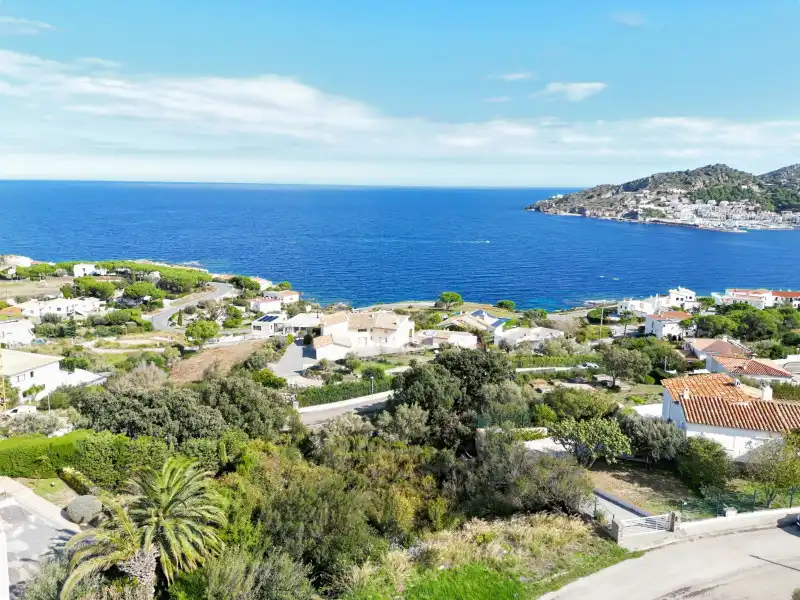 Vista exterior de Casa o xalet en venda en El Port de la Selva amb Aire condicionat, Calefacció i Traster
