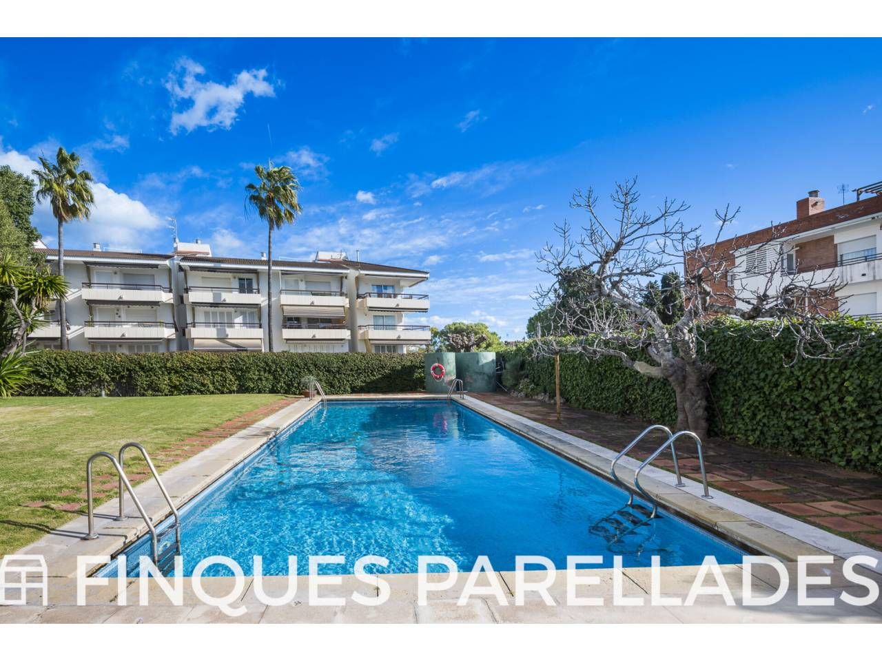 Exterior view of Flat for sale in Sitges  with Air Conditioner, Heating and Parquet flooring