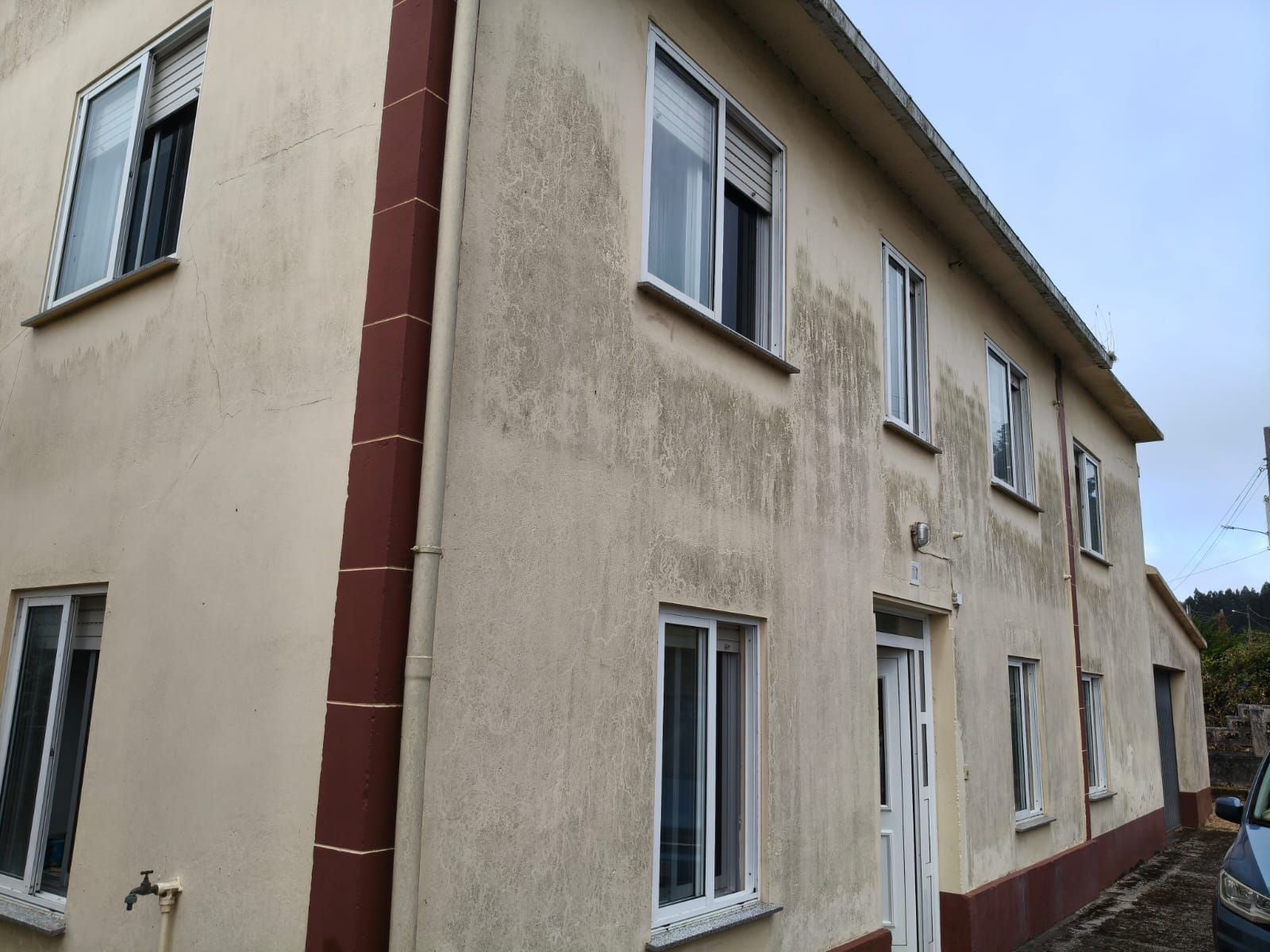 Vista exterior de Casa o xalet en venda en Cedeira amb Calefacció, Jardí privat i Parquet