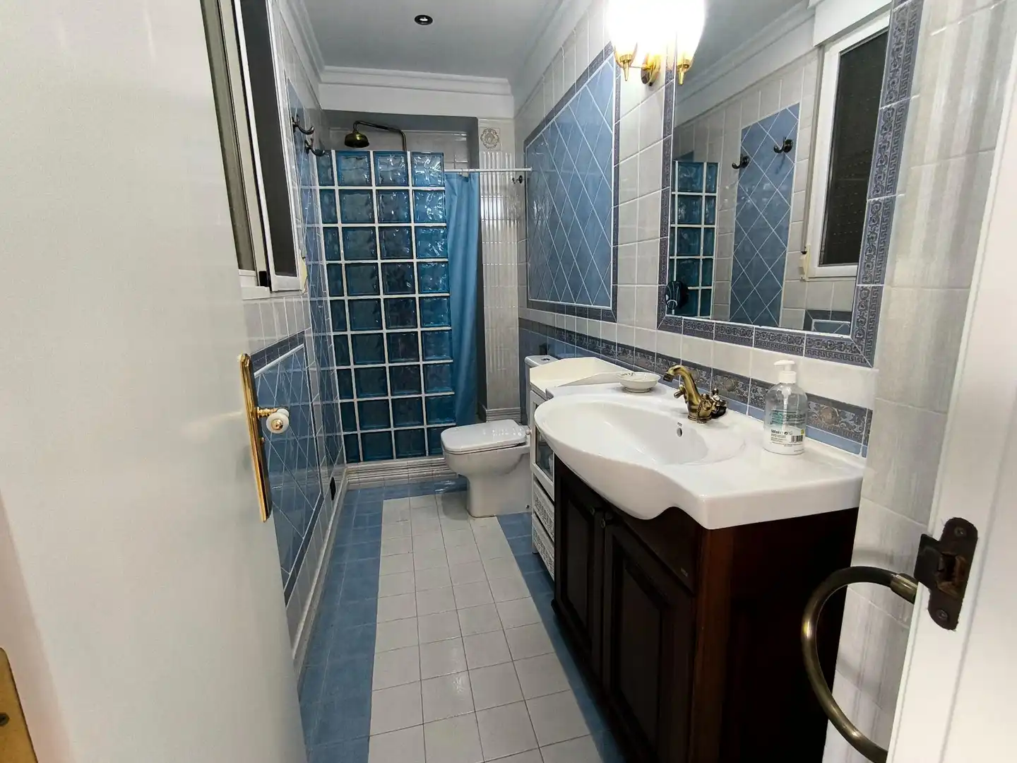 Baño de Ático en venta en Llucena / Lucena del Cid con Aire acondicionado, Calefacción y Terraza