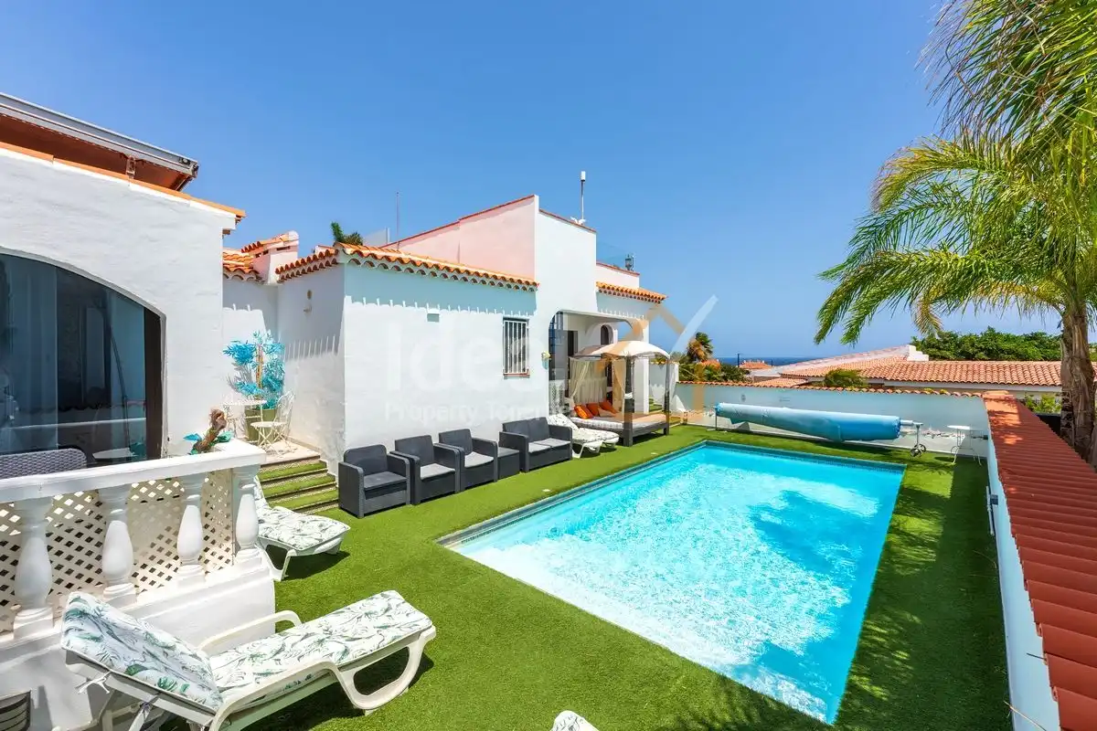 Detached house with pool for sale in Golf del Sur - Amarilla Golf, imagen 2