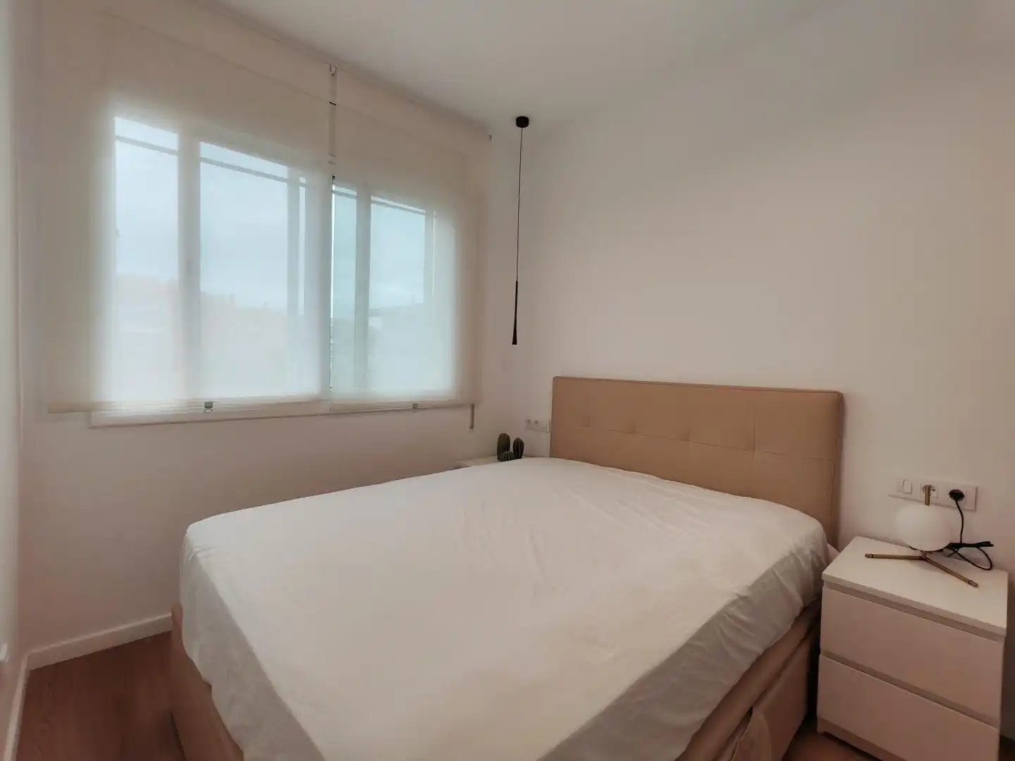 Schlafzimmer von Wohnungen zum Verkauf in L'Hospitalet de Llobregat mit Klimaanlage und Möbliert