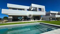 Exterior view of House or chalet for sale in Majadahonda  with Air Conditioner and Swimming Pool