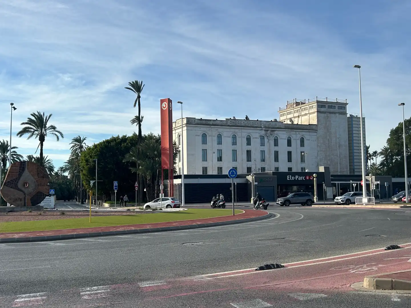 Vista exterior de Residencial en venta en Elche / Elx