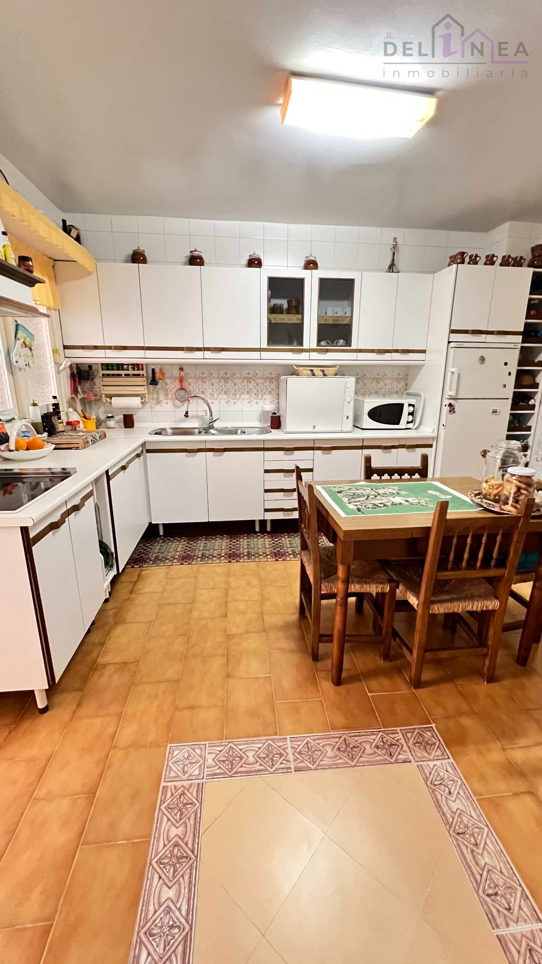 Kitchen of Flat for sale in Adra  with Furnished