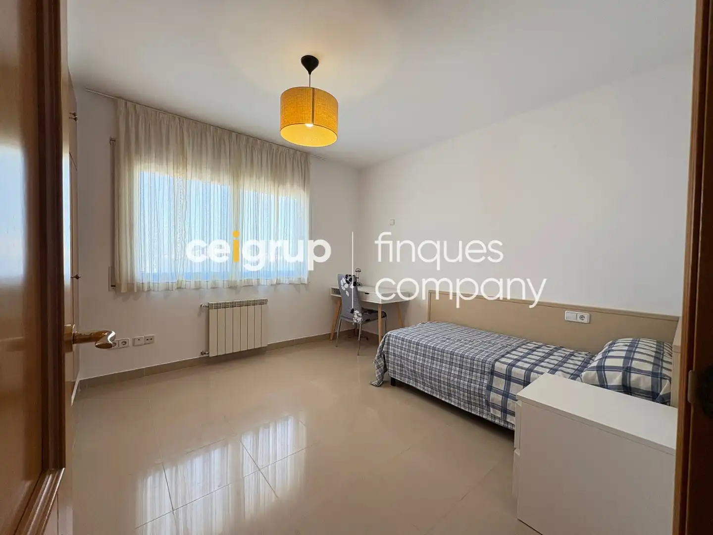 Casa o chalet de alquiler en Girona con Calefacción, Terraza y Piscina