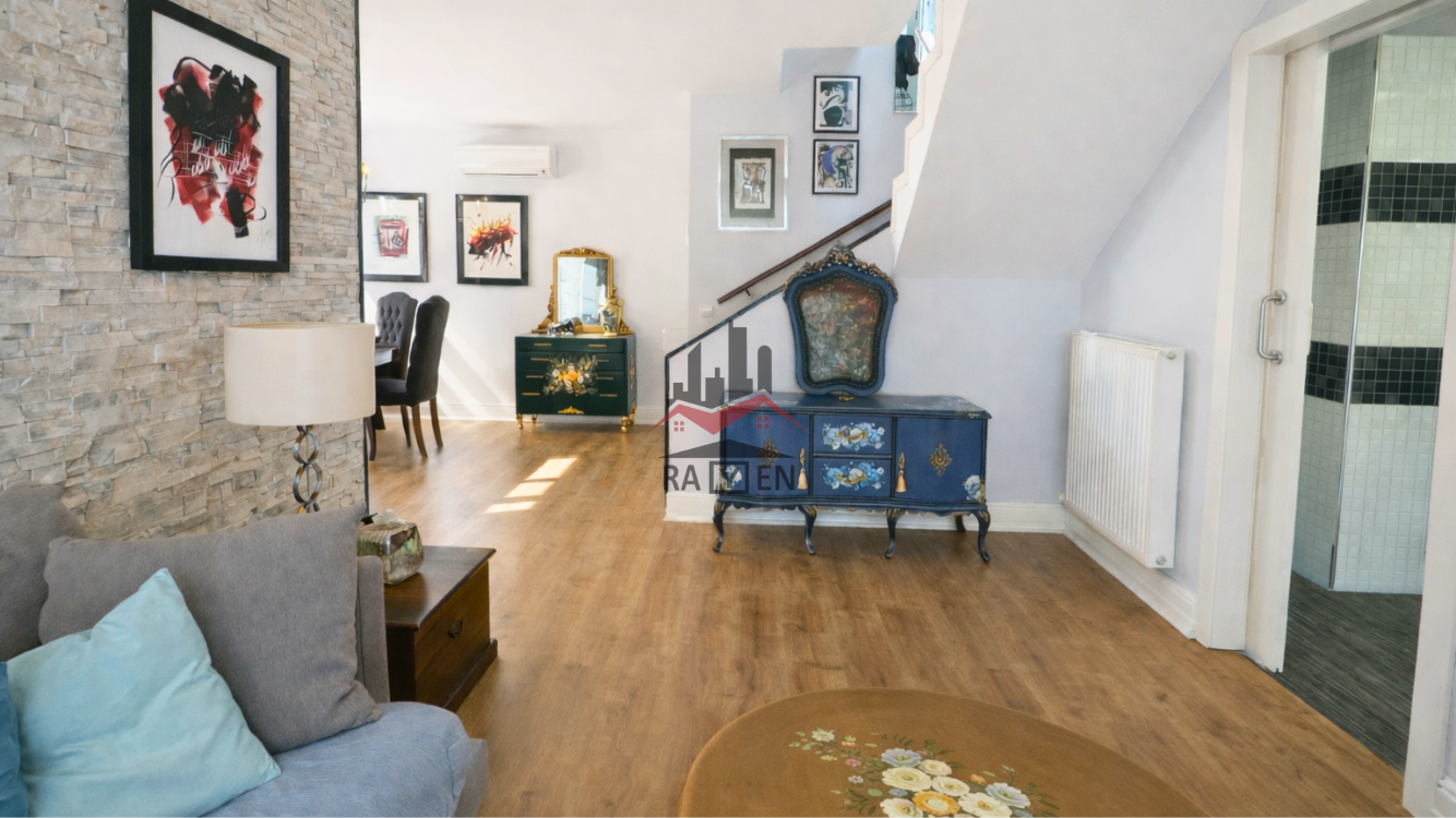 Sala de estar de Dúplex en venta en Figueres con Calefacción