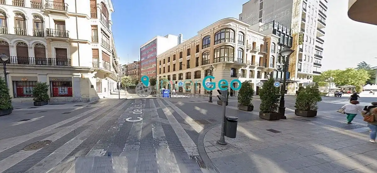 Gewerbefläche zum Verkauf in Calle de Santiago