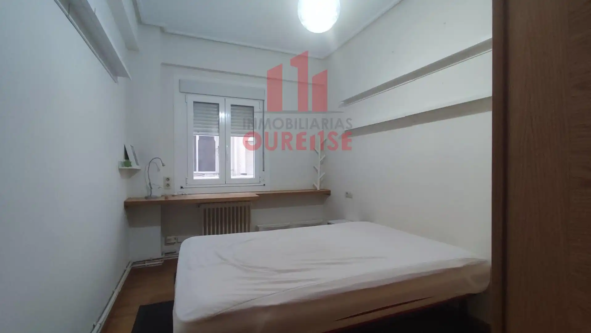 Schlafzimmer von Wohnung zur Miete in Ourense Capital  mit Heizung und Möbliert