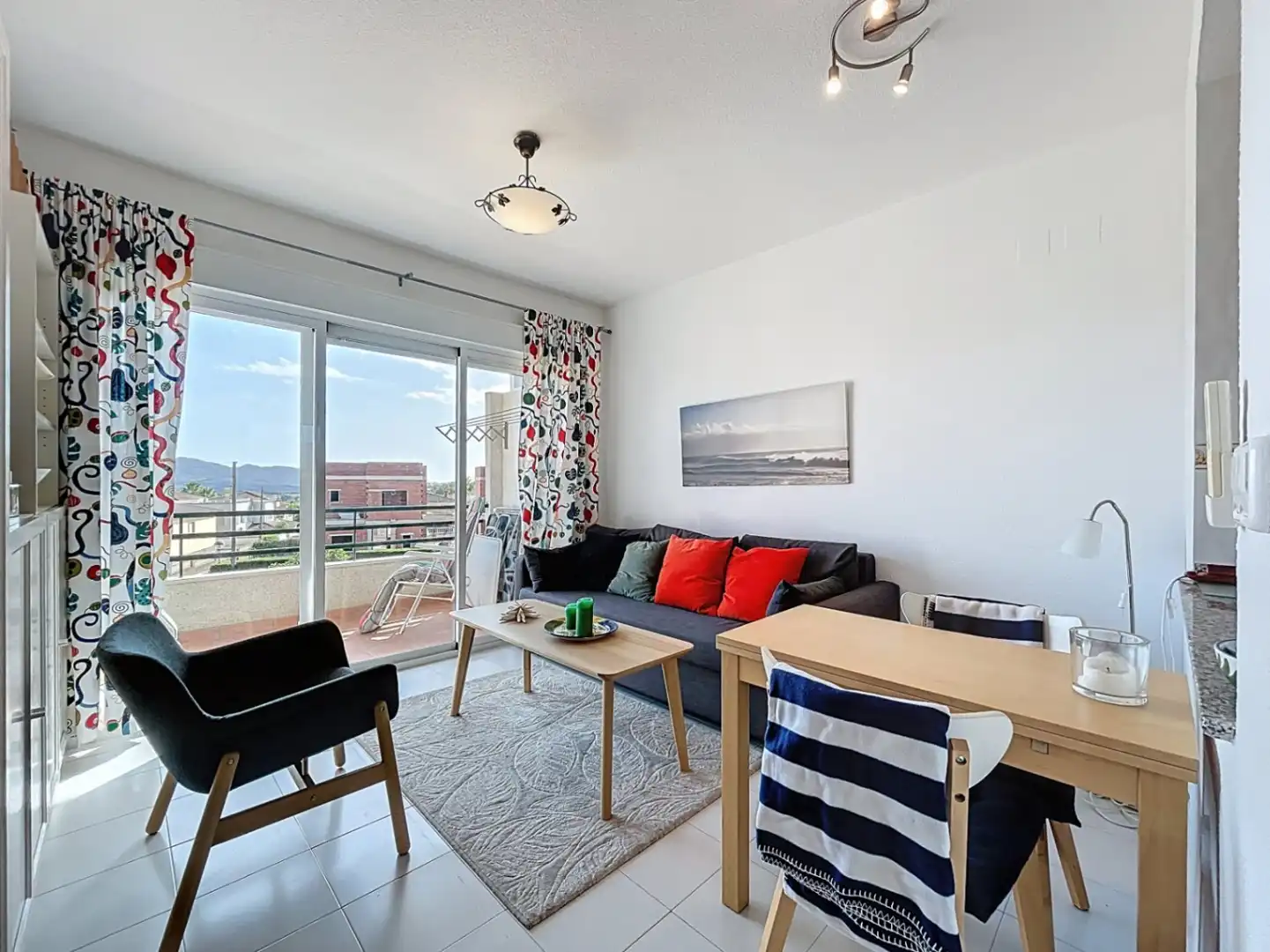 Wohnzimmer von Wohnung zur Miete in La Nucia mit Klimaanlage, Privatgarten und Schwimmbad