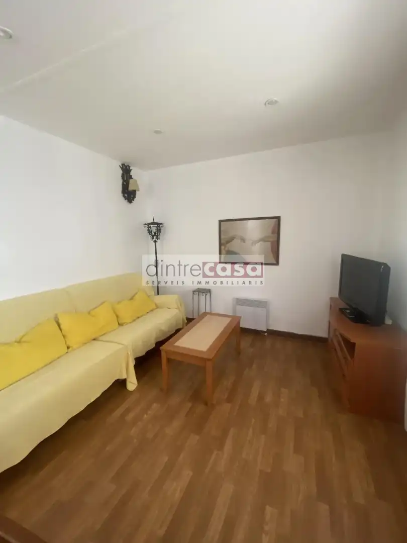 Sala d'estar de Casa o xalet en venda en Tordera amb Calefacció, Jardí privat i Parquet