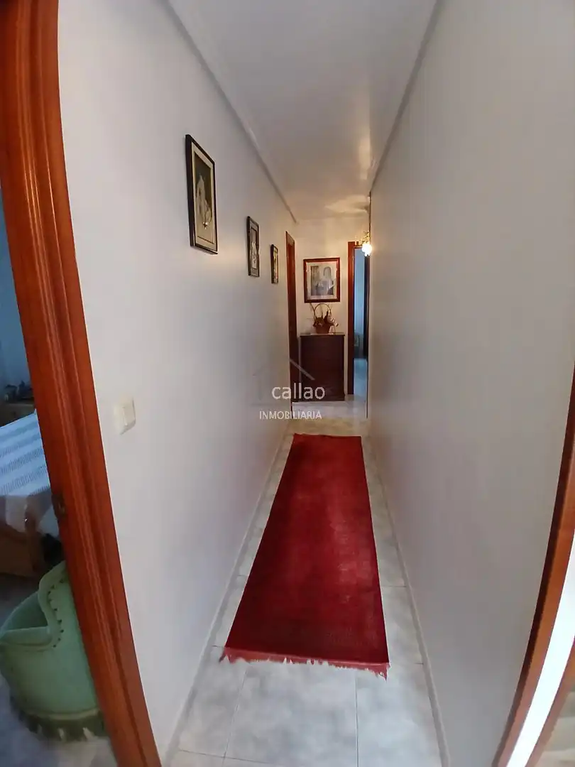 Casa adosada en venda en Ferrol amb Calefacció, Jardí privat i Traster