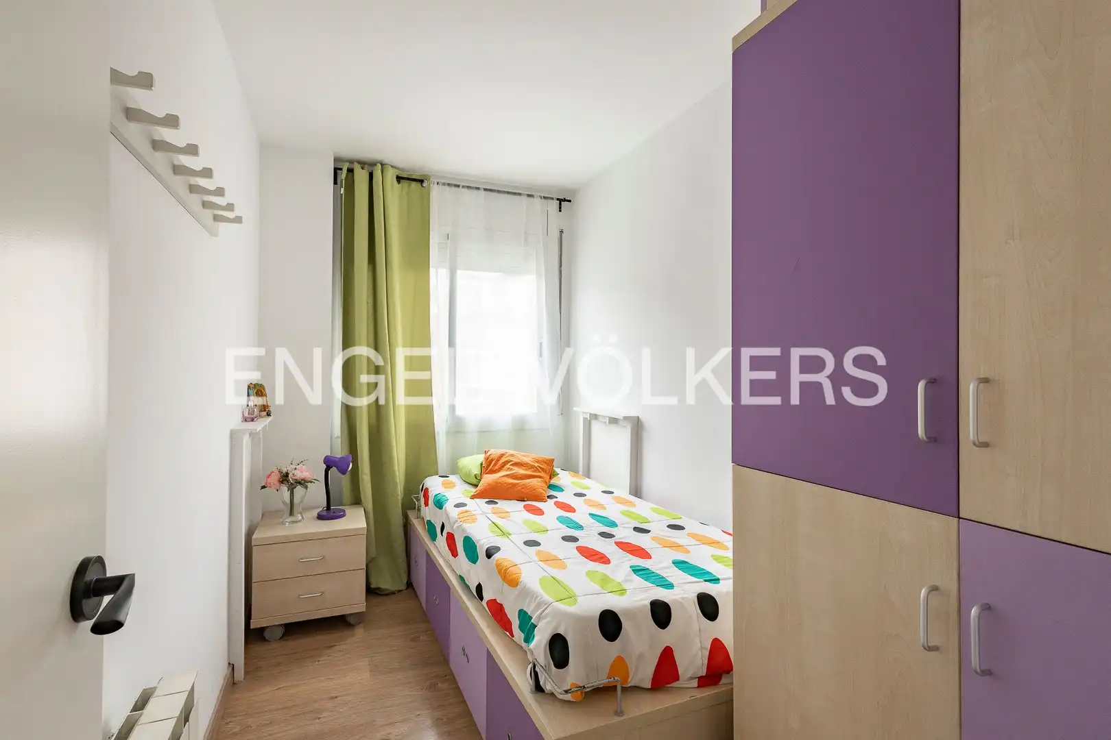 Habitación de Dúplex en venta en Terrassa con Aire acondicionado, Calefacción y Parquet