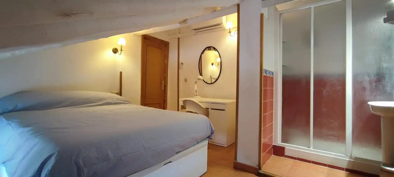 Dormitori de Casa o xalet de lloguer en Cuenca amb Calefacció, Moblat i Rentadora
