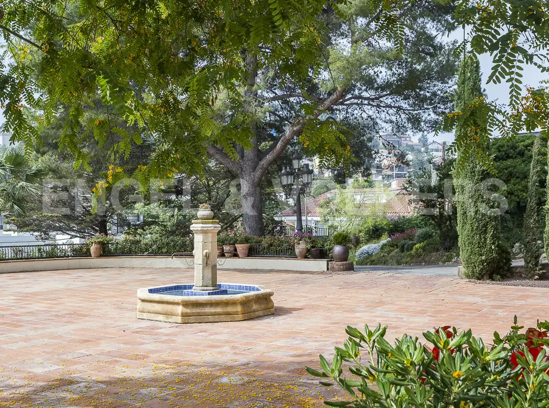 Garden of Houses for sale in Castelldefels  with Air Conditioner, Heating and Private garden