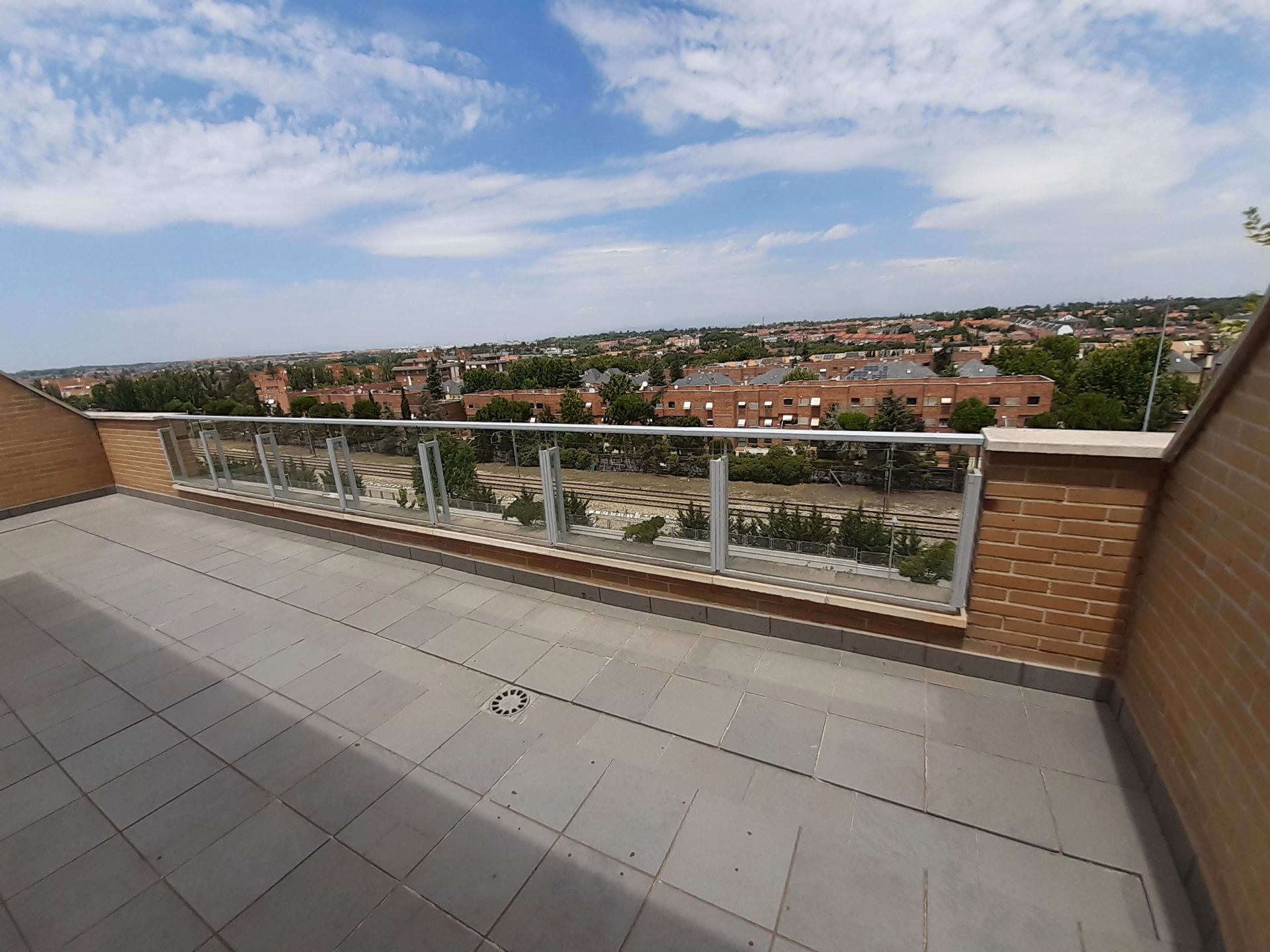 Terrace of Attic to rent in  Madrid Capital  with Air Conditioner, Heating and Parquet flooring
