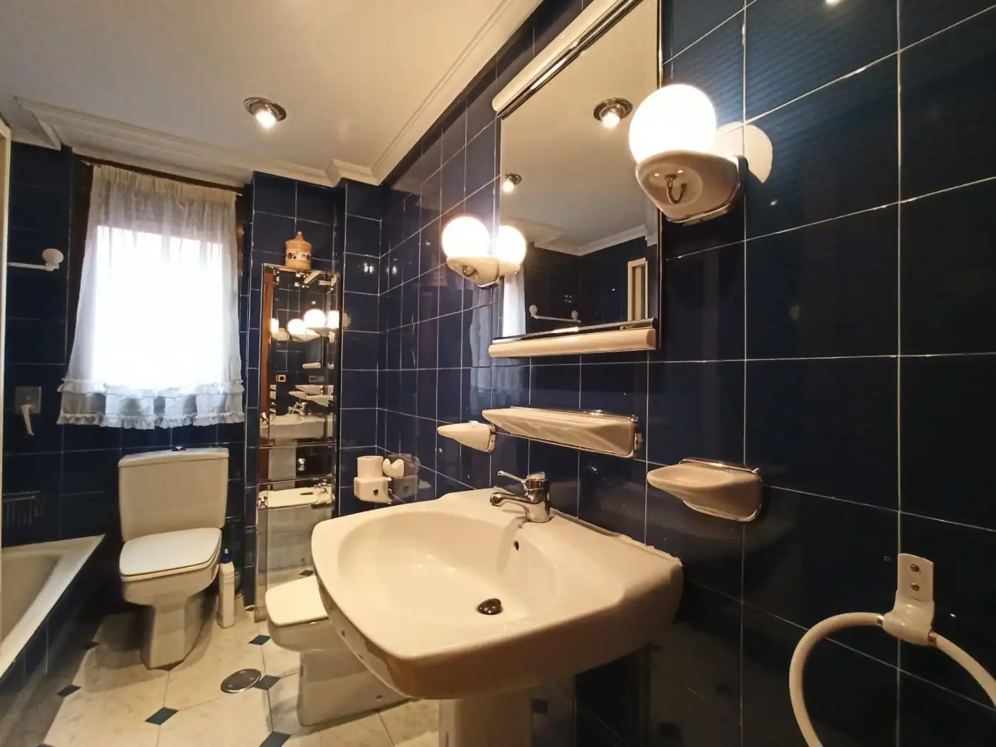 Bathroom of Flat for rent in Ponferrada  with Heating, Storage room and Furnished