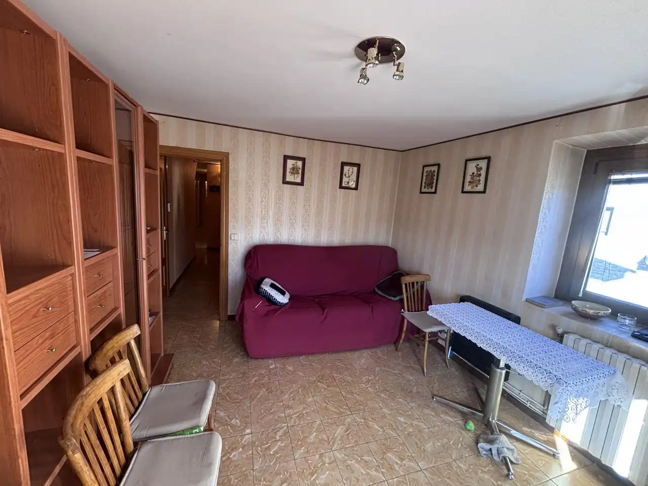 Sala d'estar de Casa o xalet en venda en Ribera d'Urgellet amb Calefacció, Moblat i Alarma