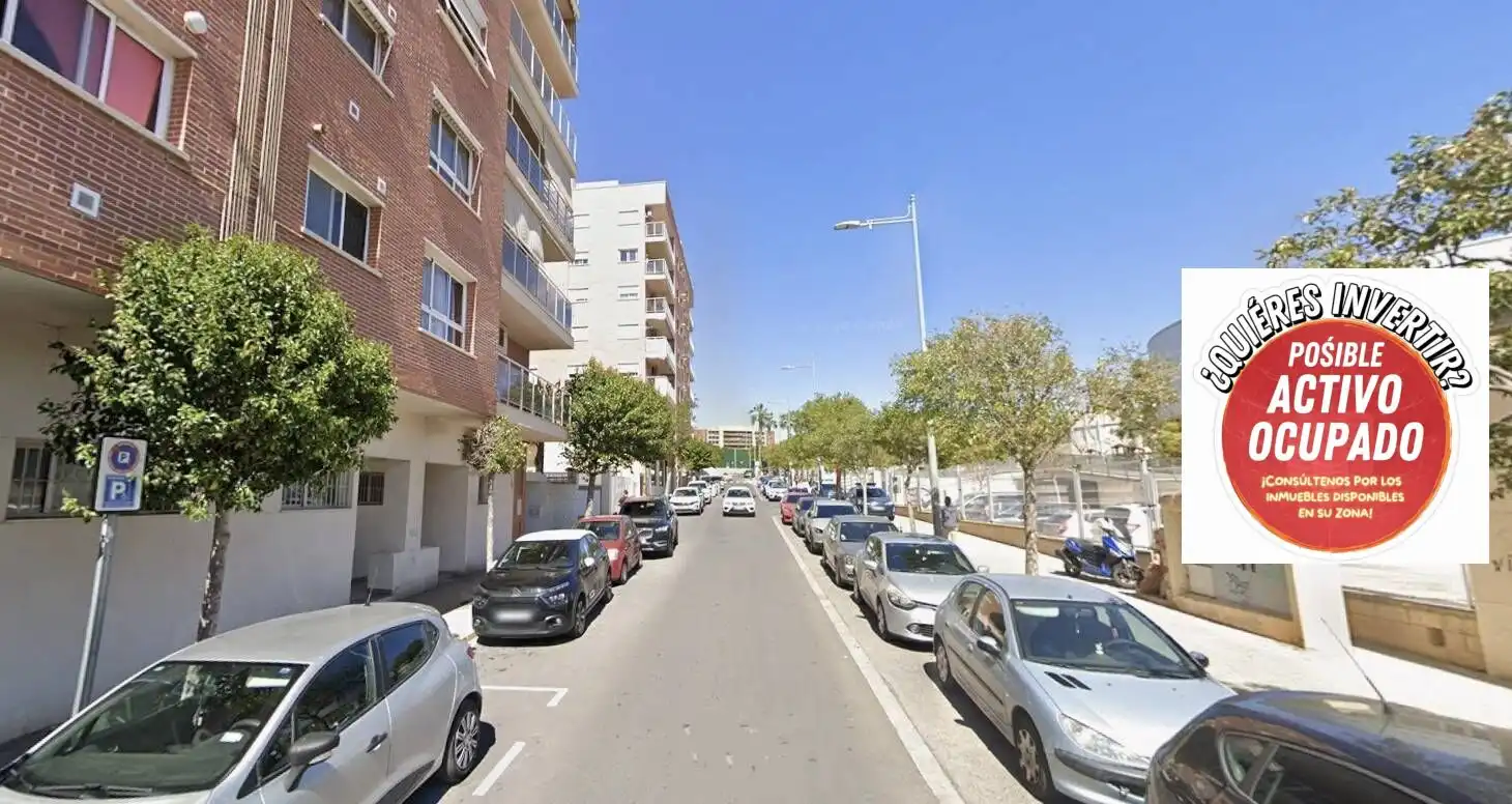 Vista exterior de Pis en venda en Paterna amb Piscina comunitària