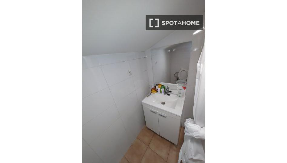 Photo 1 of Flat to rent in Lucero, Madrid