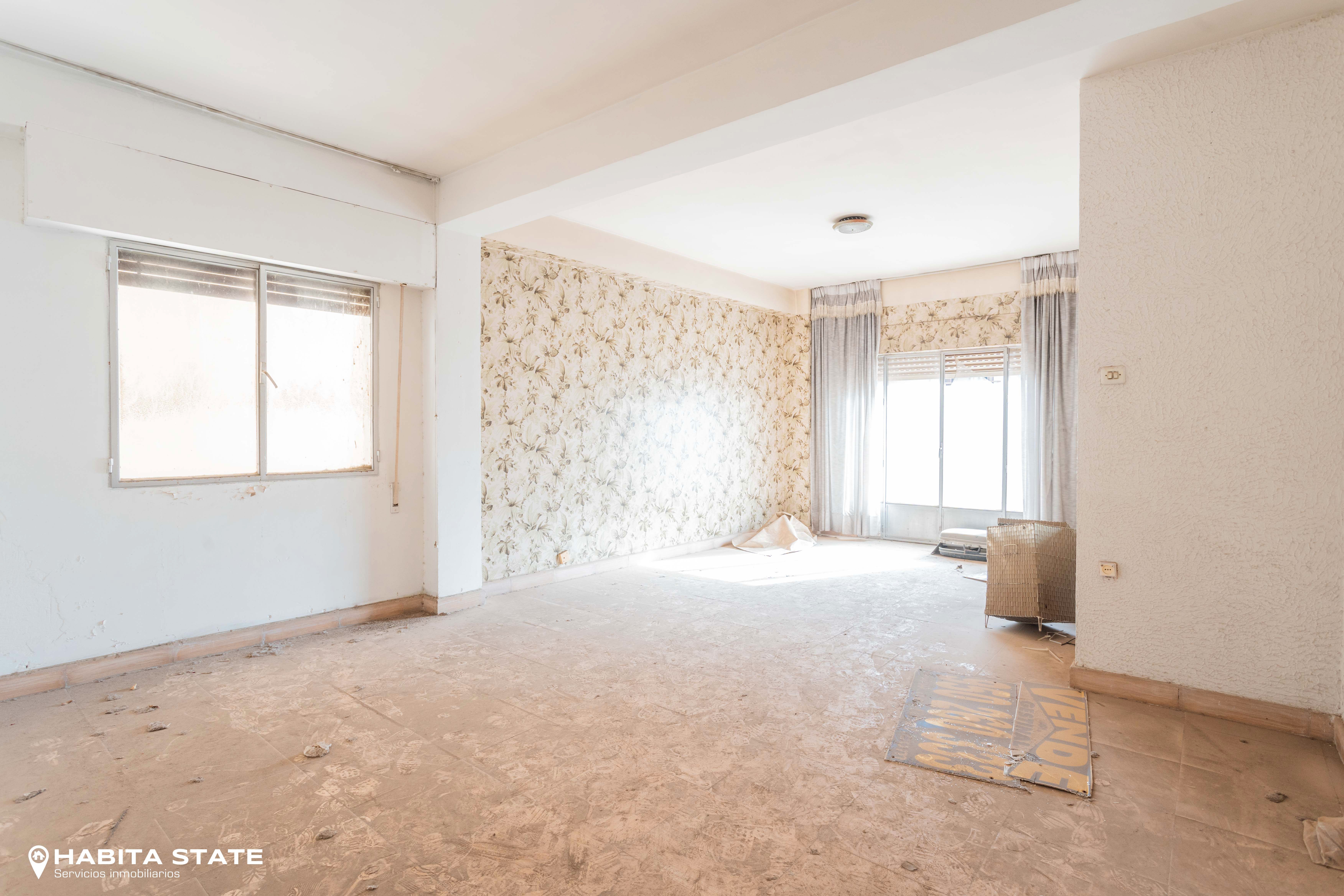 Sala d'estar de Pis en venda en  Almería Capital amb Terrassa