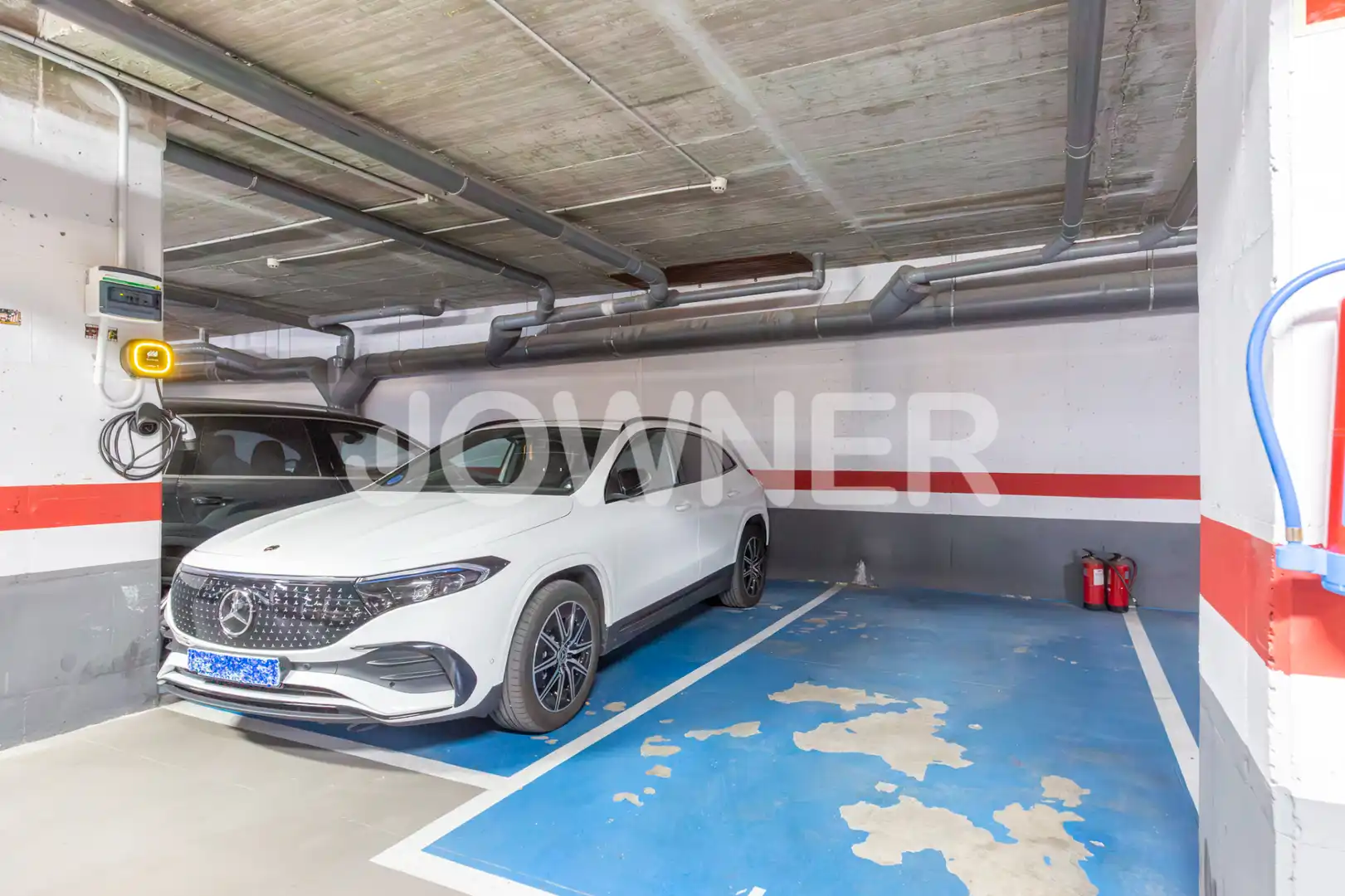 Parking of Flat for rent in Madrid  with Air Conditioner and Furnished