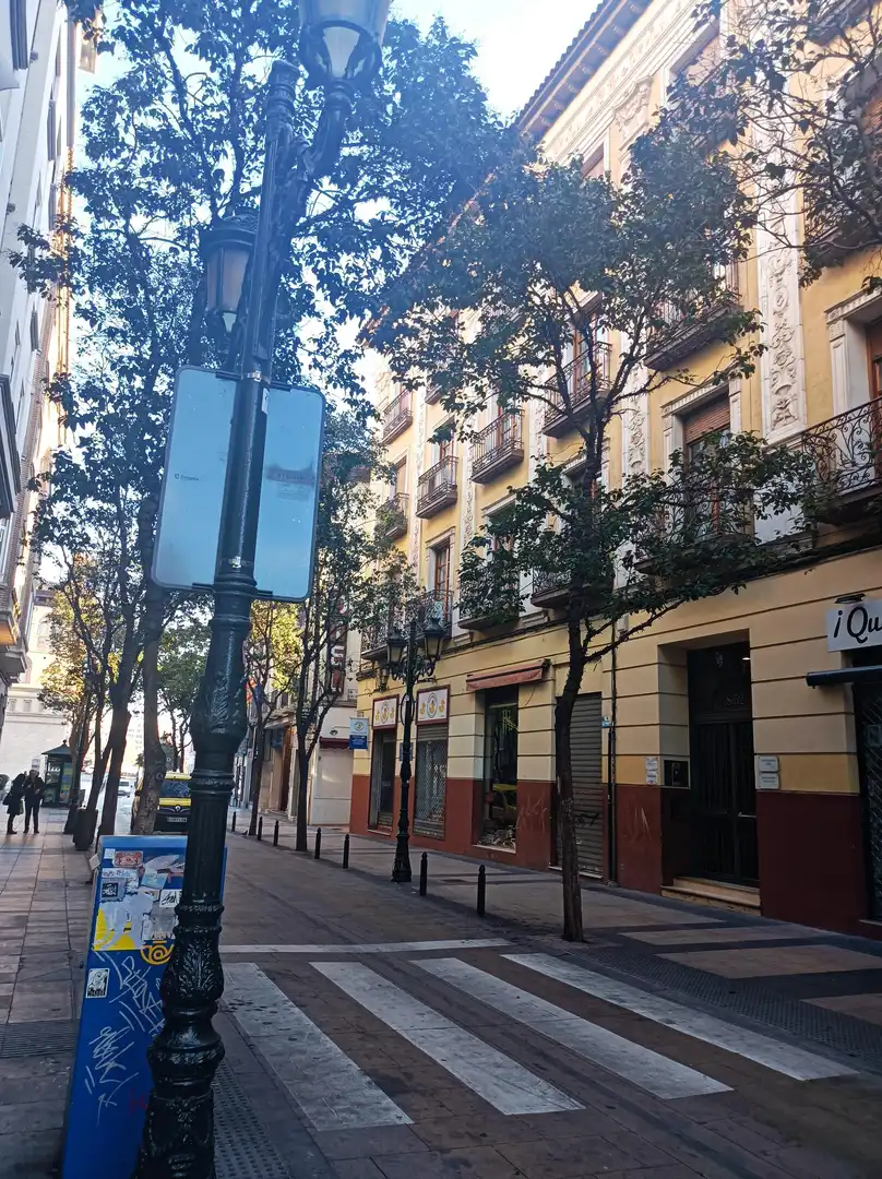 Vista exterior de Local en venta en Zaragoza