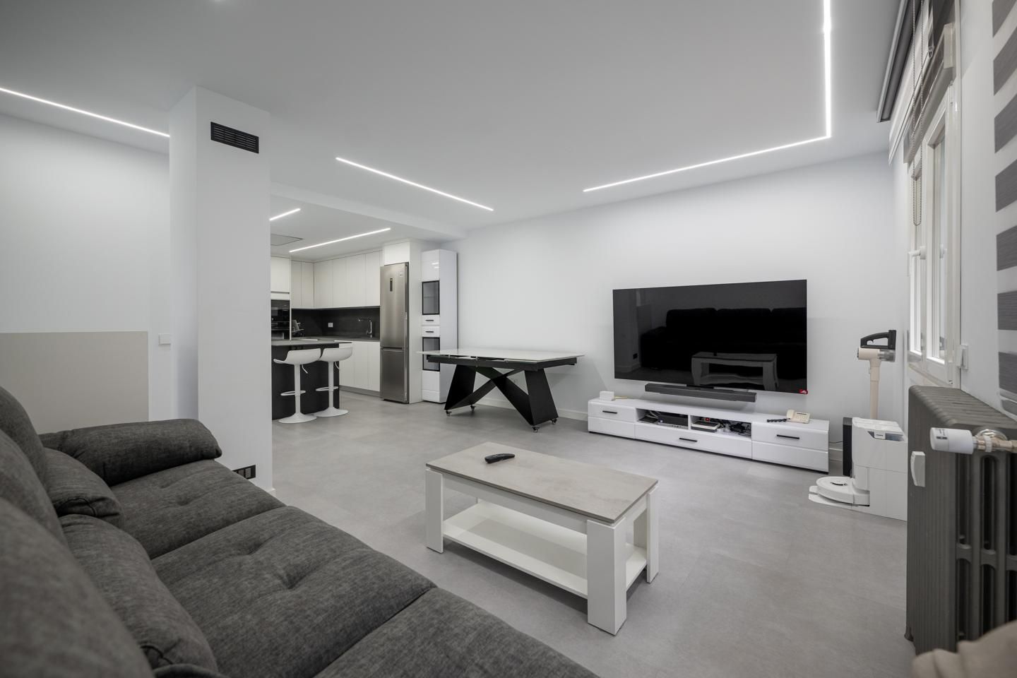 Living room of Flat for sale in Ávila Capital  with Air Conditioner and Heating