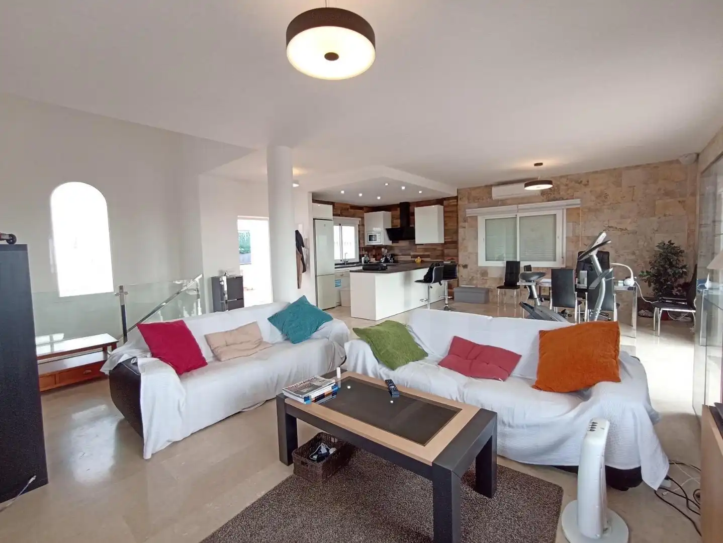 Sala de estar de Casa o chalet en venta en Benalmádena con Aire acondicionado, Jardín privado y Terraza