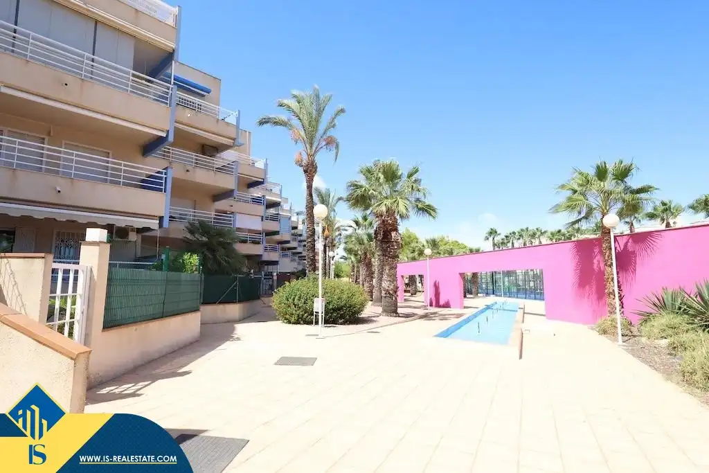Schwimmbecken von Wohnung zur Miete in Orihuela mit Klimaanlage, Terrasse und Möbliert