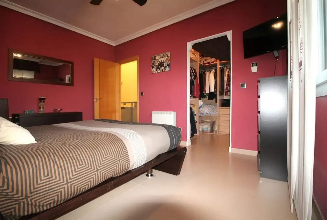 Casa aparellada amb jardí en venda a Calle de Samuel Baltés, imagen 18