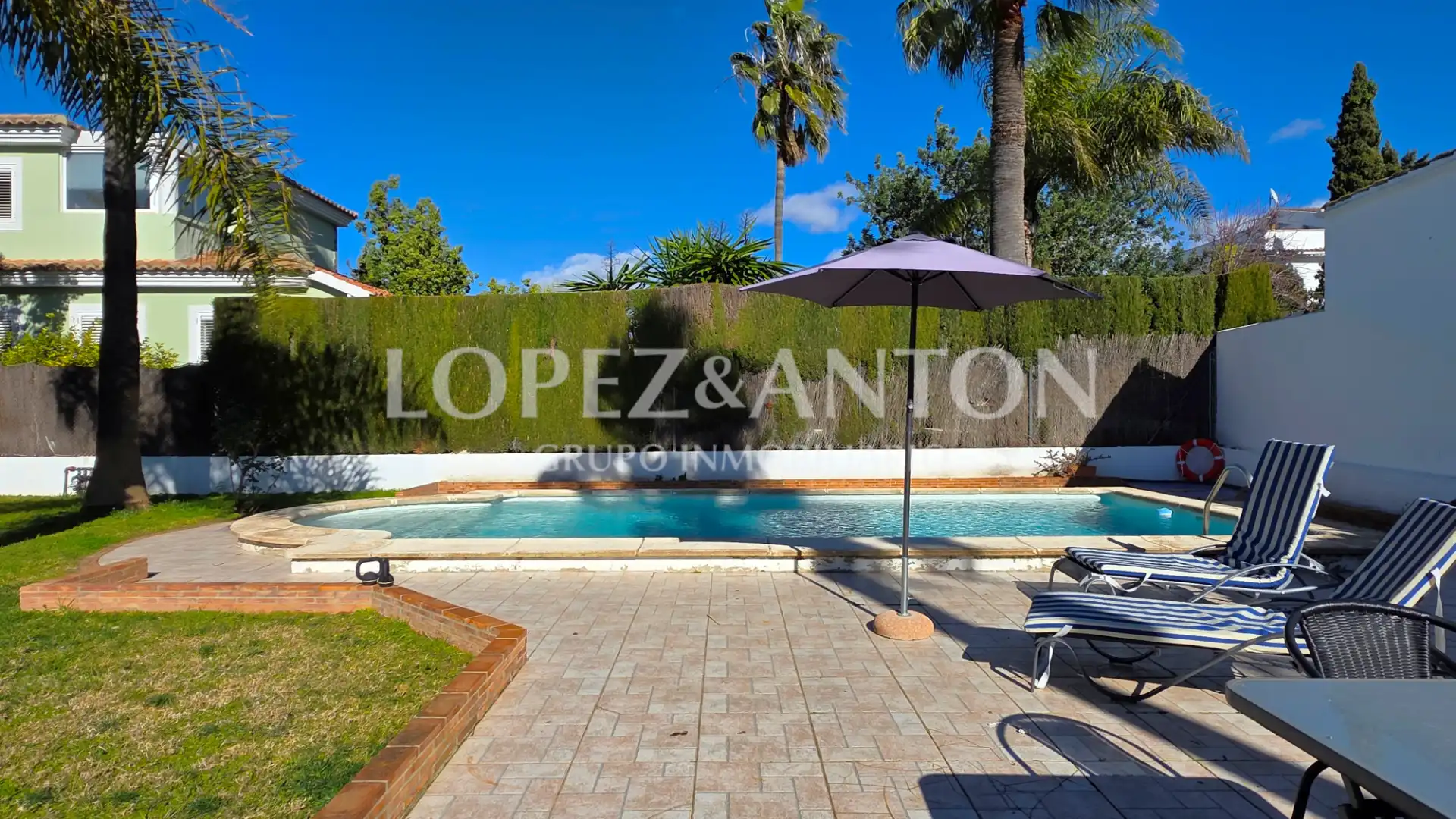 Exterior view of Houses for sale in L'Eliana  with Air Conditioner, Heating and Private garden