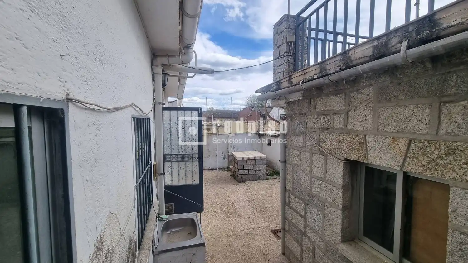 Vista exterior de Casa o xalet en venda en Colmenar Viejo amb Calefacció i Terrassa