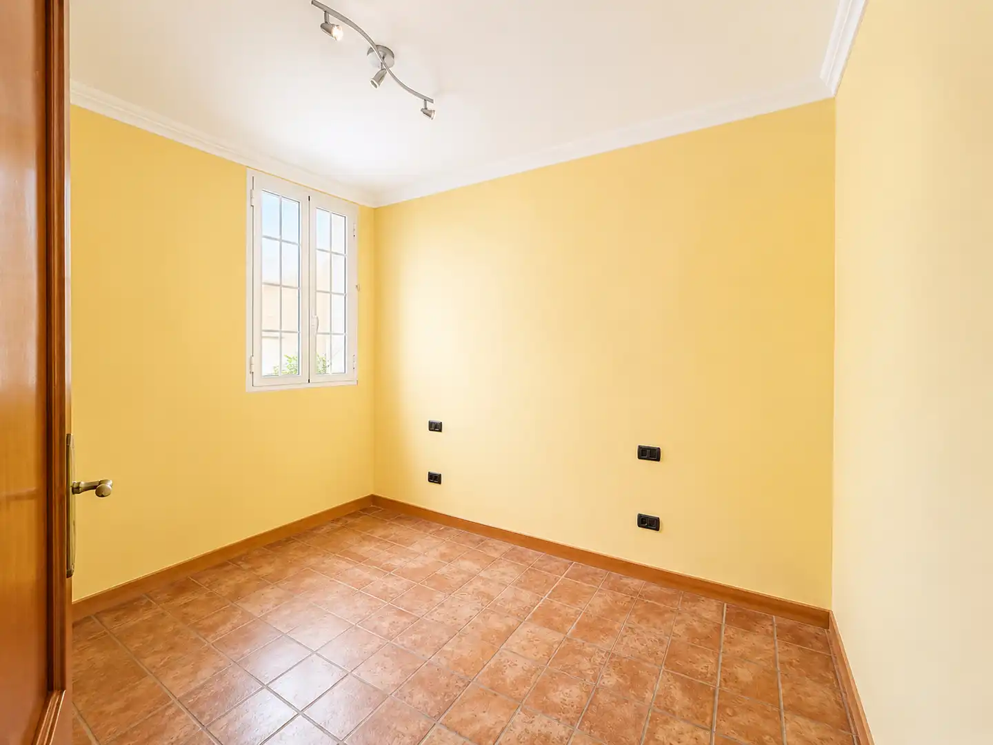 Habitación de Casa adosada en venta en Arico con Terraza, Amueblado y Lavadora