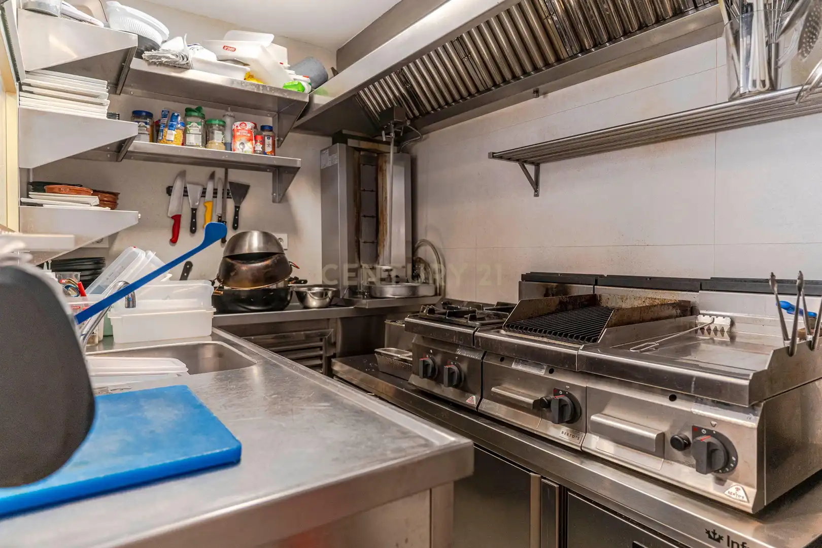 Cocina de Local en traspaso en Granada con Aire acondicionado