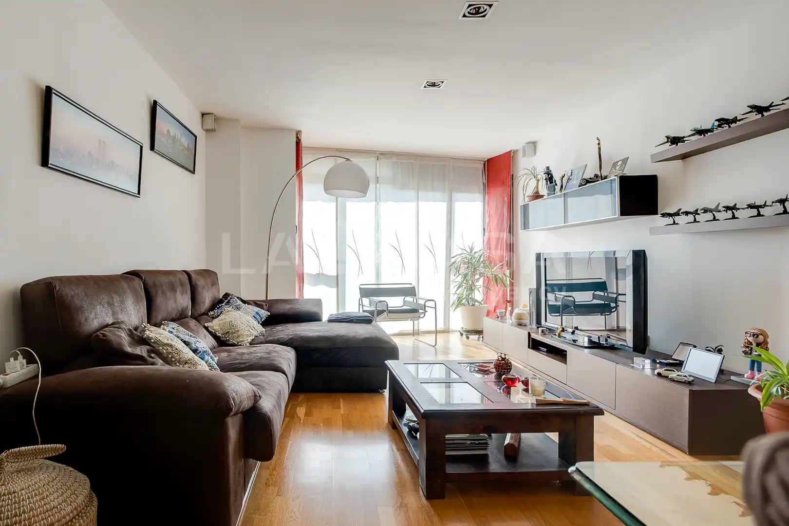 Sala de estar de Piso en venta en Barcelona con Piscina