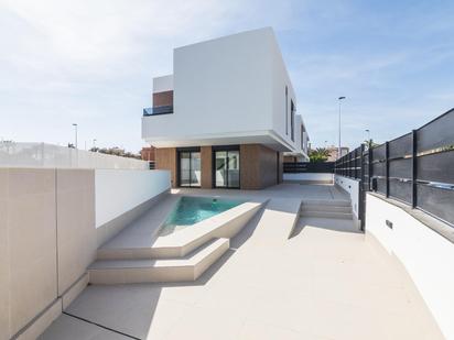 Piscina de Casa o xalet en venda en Elche / Elx amb Aire condicionat, Terrassa i Piscina