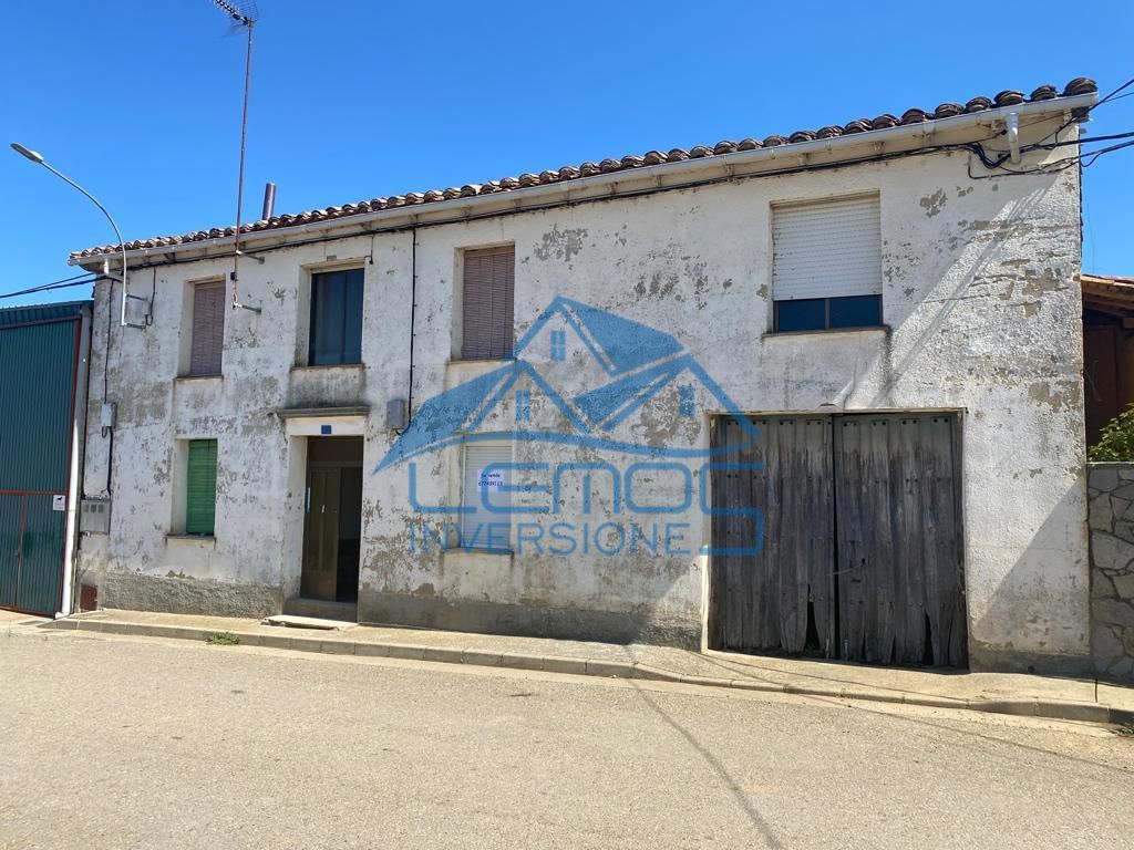 Exterior view of House or chalet for sale in Cubillas de Rueda