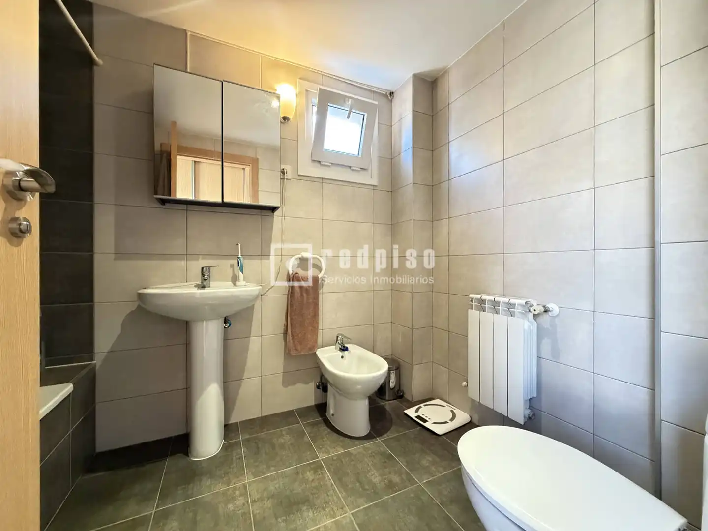 Baño de Piso de alquiler en Las Rozas de Madrid con Jardín privado, Terraza y Trastero