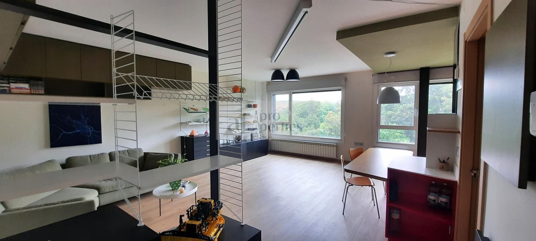 Living room of Flat for sale in Vigo   with Heating, Storage room and Furnished