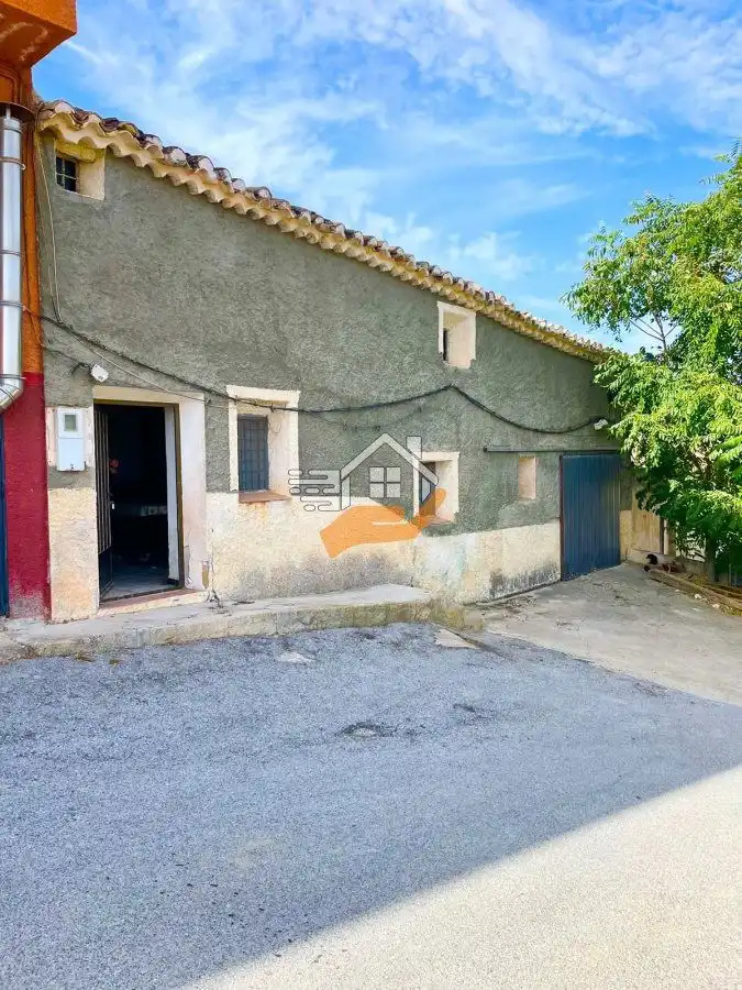 Vista exterior de Casa adosada en venda en María
