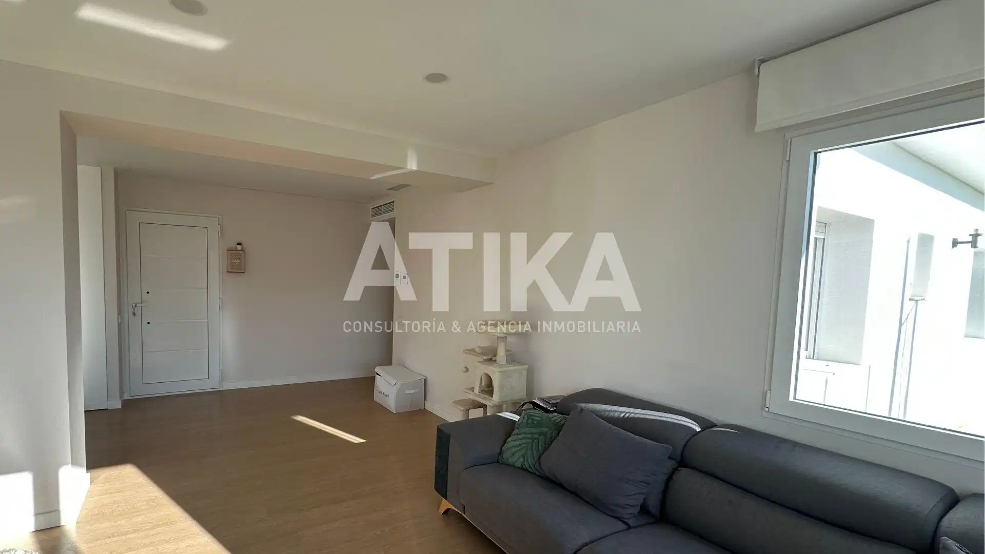 Houses for sale in Ontinyent  with Air Conditioner, Private garden and Parquet flooring