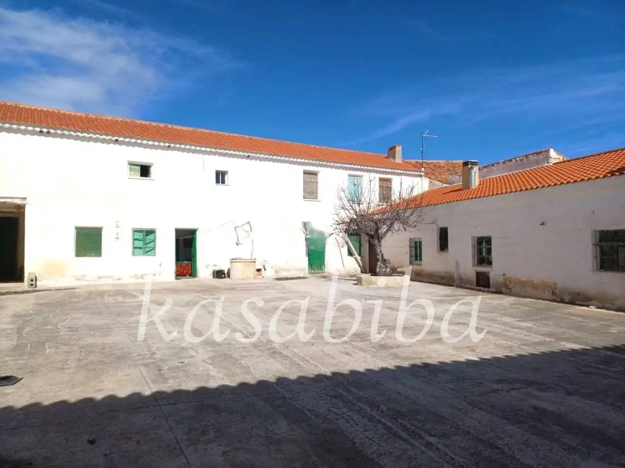 Country house with garden for sale in Calle Mayor