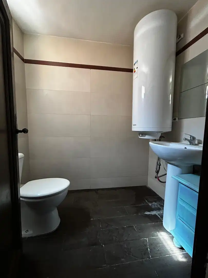 Badezimmer von Haus oder Chalet zum Verkauf in Vacarisses mit Privatgarten, Terrasse und Abstellraum