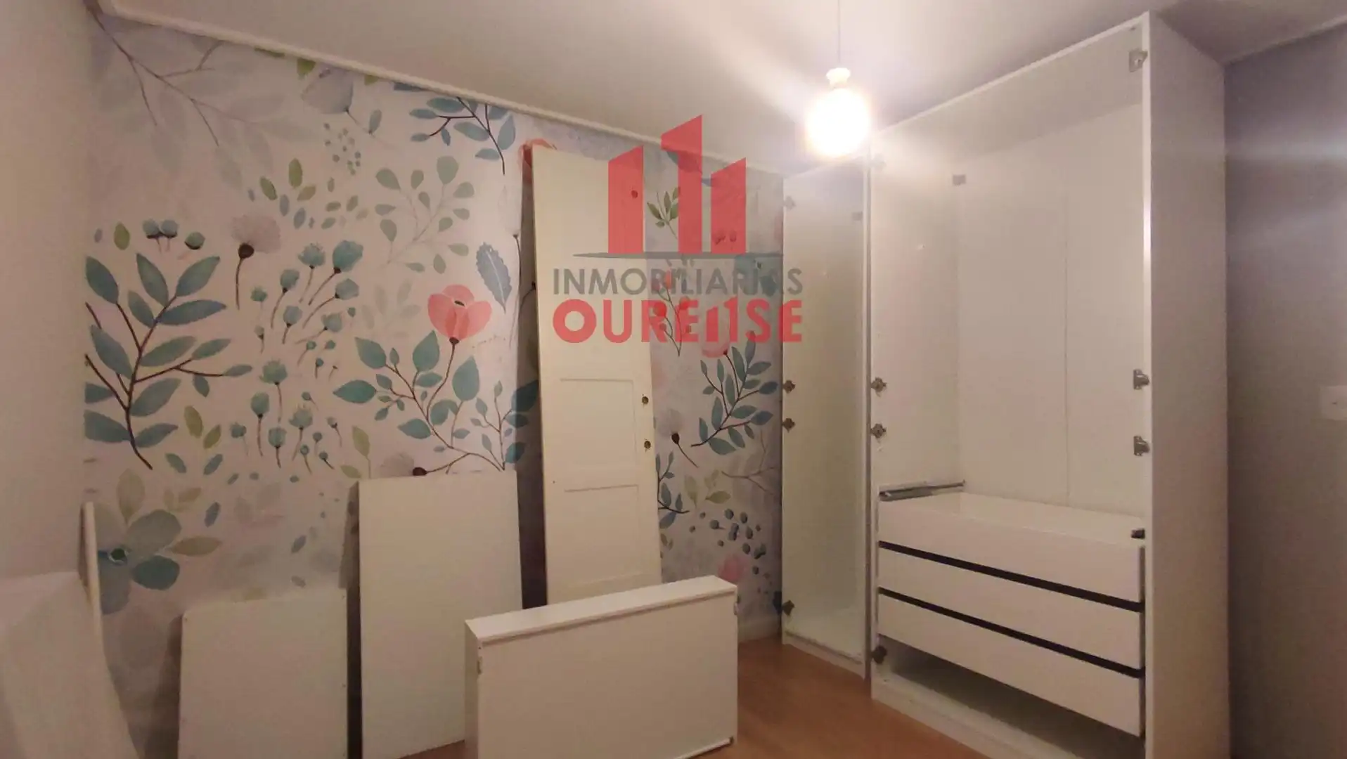 Bedroom of Flat for sale in Ourense Capital   with Heating, Storage room and Balcony