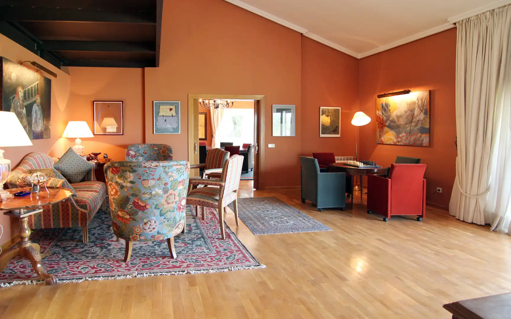 Sala d'estar de Casa o xalet en venda en Ciudalcampo amb Jardí privat, Piscina i Jacuzzi